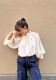 camicia donna panna con manica plissettata a palloncino