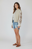 Kikisix donna bomber con manica in macrame a campana beige