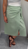 You decide gonna donna pareo in lino menta