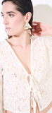 Kikisix donna blusa con laccini in pizzo burro