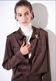 Kikisix camicia donna bottoni in suede con spilla moro